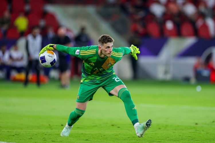 迪马：利雅得胜利门将本托即将租借加盟热那亚，买断费850万欧